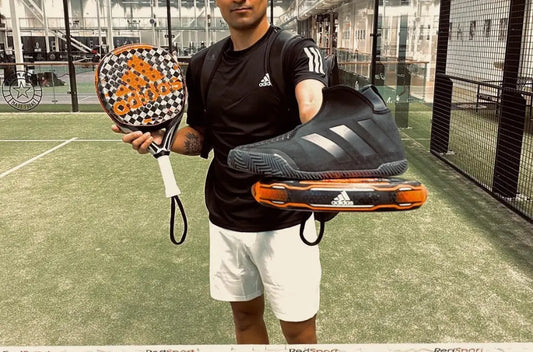 Can you play padel with tennis shoes?