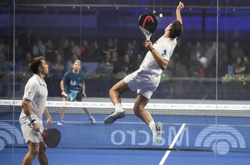 What are the best padel rackets for offensive players?