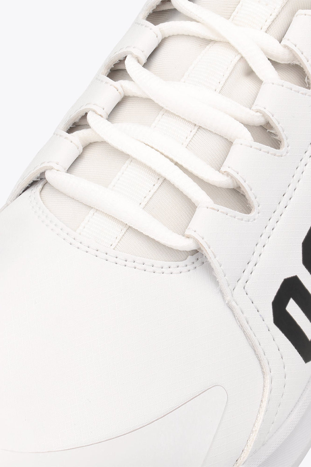 Osaka Footwear Furo Court | White