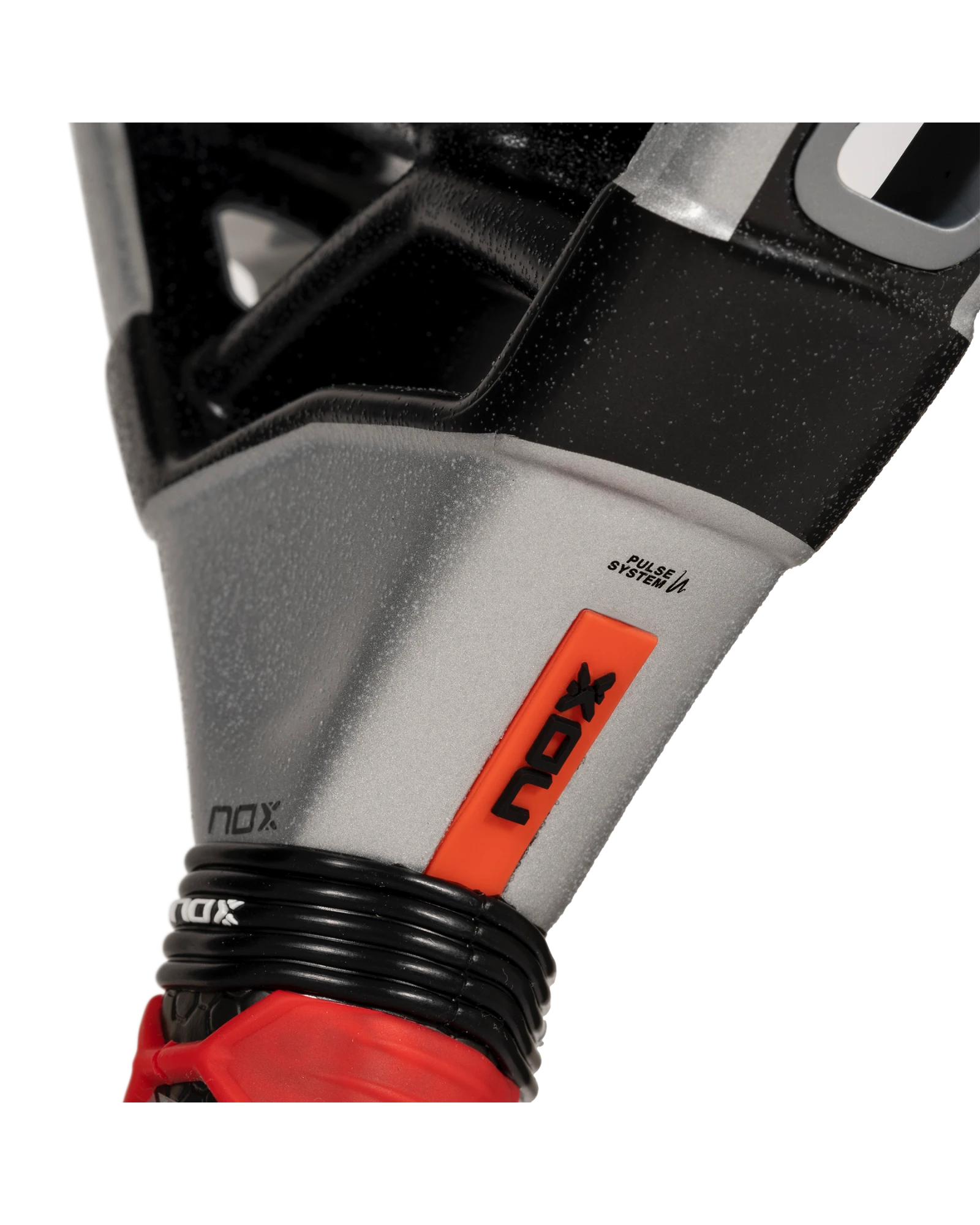 The Nox AT10 Luxury GENIUS 18K Alum Padel Racket