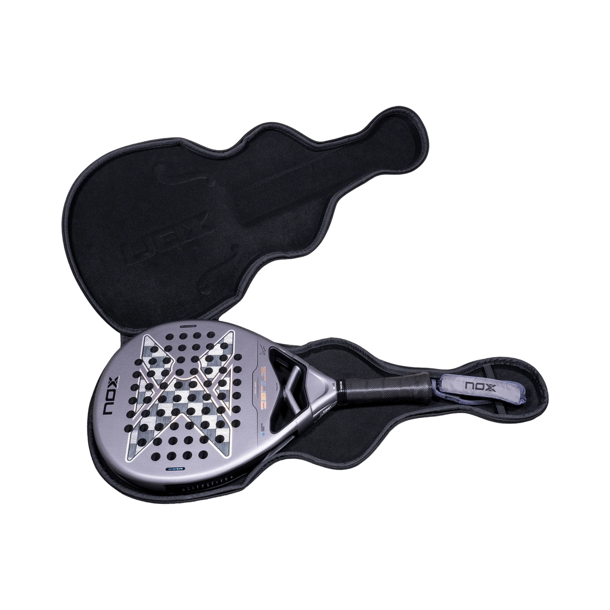 Nox Genius 18K Alum 2027 by Agustín Tapia padel racket, open protective case with racket